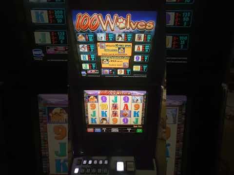 IGT 100 Wolves Video Slot Machine