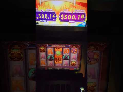 IGT Cheeky Lil' Devil Video Slot Machine