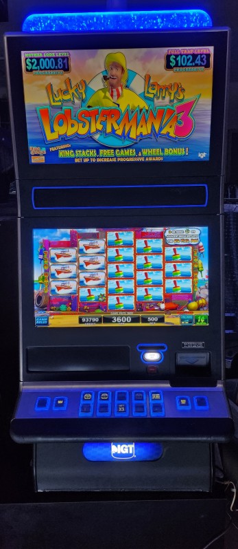 IGT Lucky Larry's Lobstermainia 3 Video Slot Machine