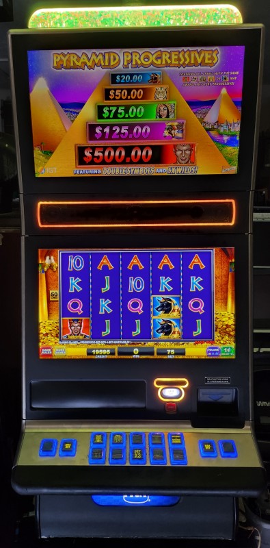 IGT Pyramid Progressive Video Slot Machine