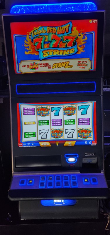 IGT Triple Red Hot 7's Strike Video Slot Machine