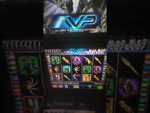 IGT Alien VS  Predator Video Slot Machine